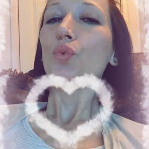 Meet your Posher, Lia